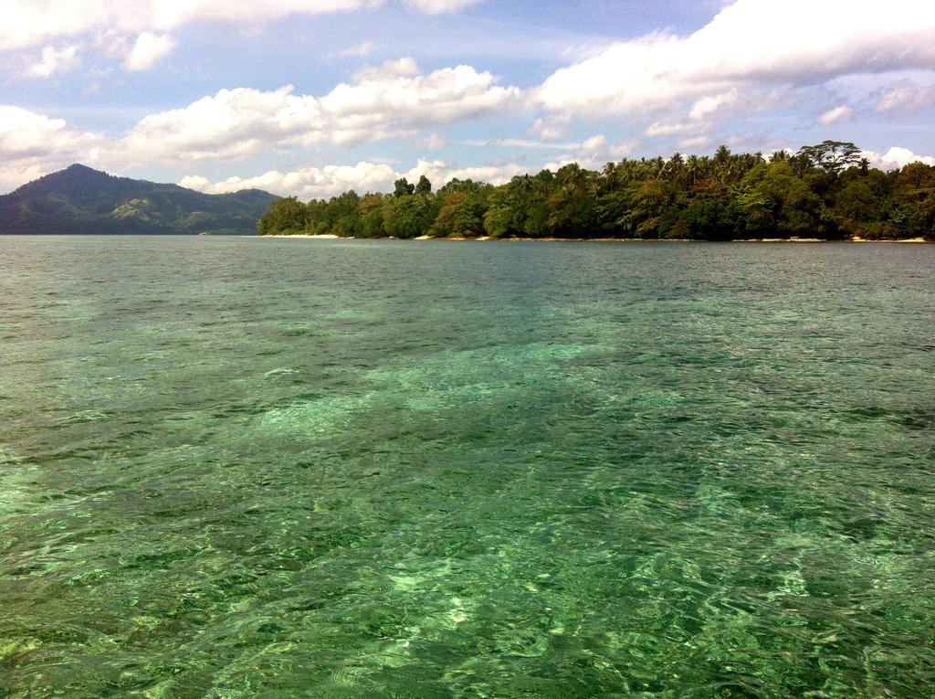 Hotel Bobocha Siladen à Bunaken Extérieur photo