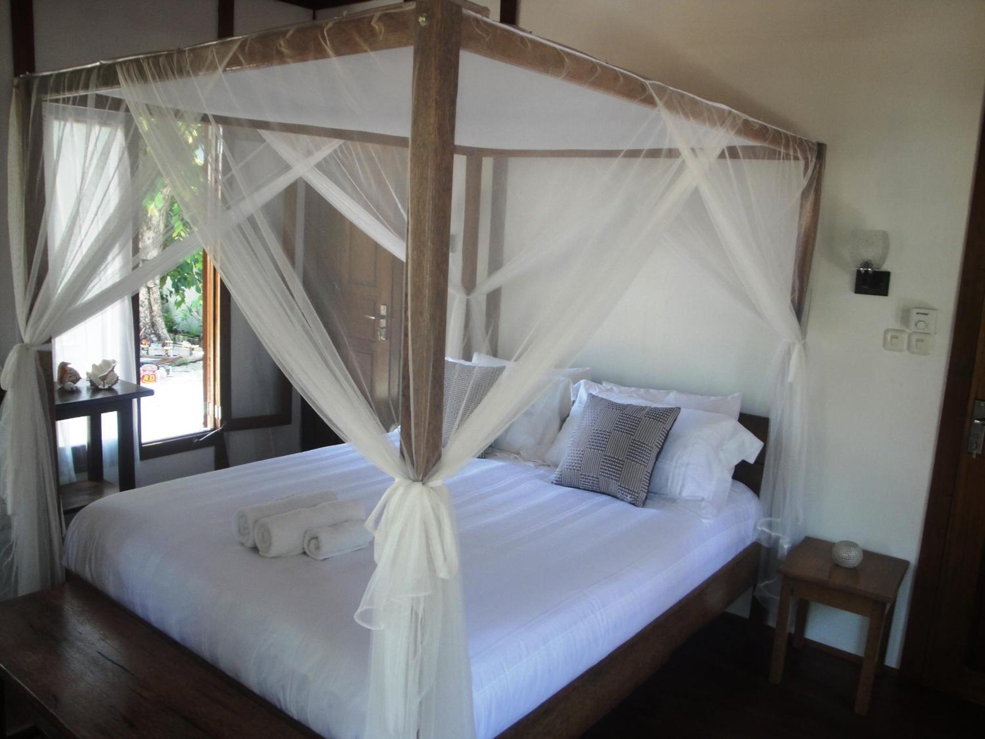 Hotel Bobocha Siladen à Bunaken Chambre photo