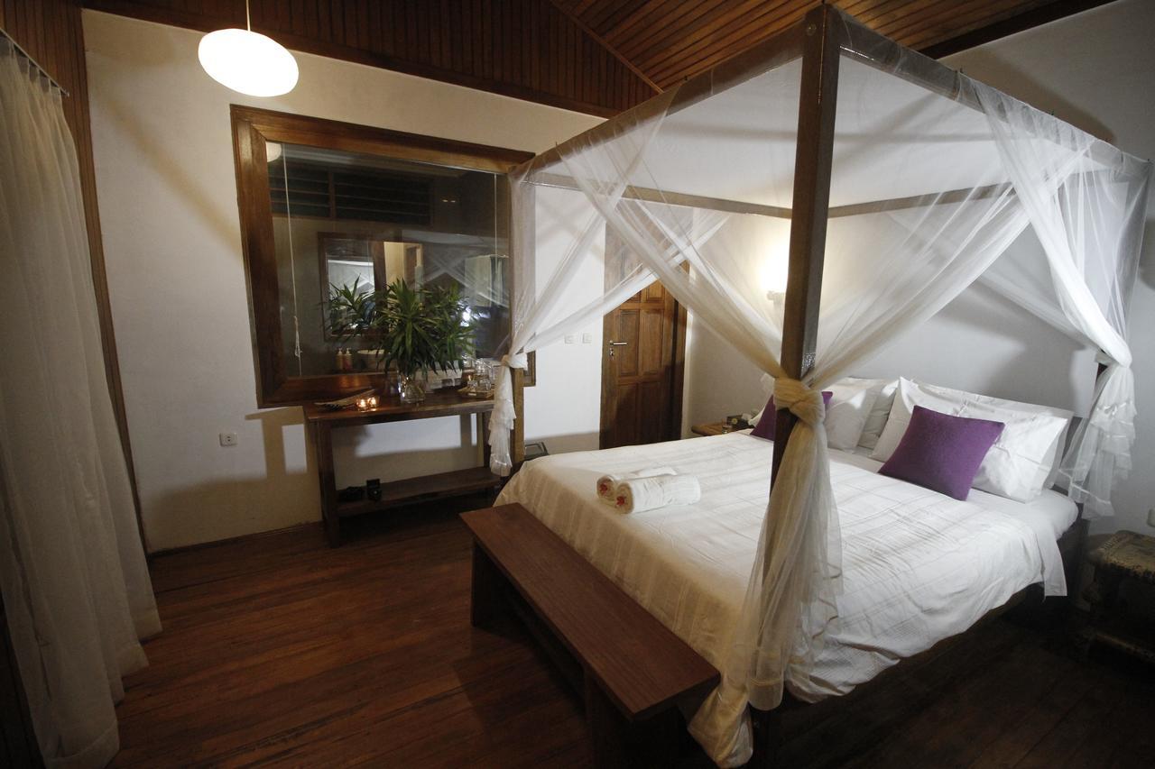 Hotel Bobocha Siladen à Bunaken Extérieur photo